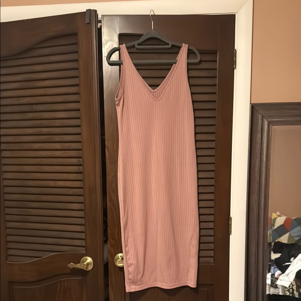 Ribbed Midi Dress